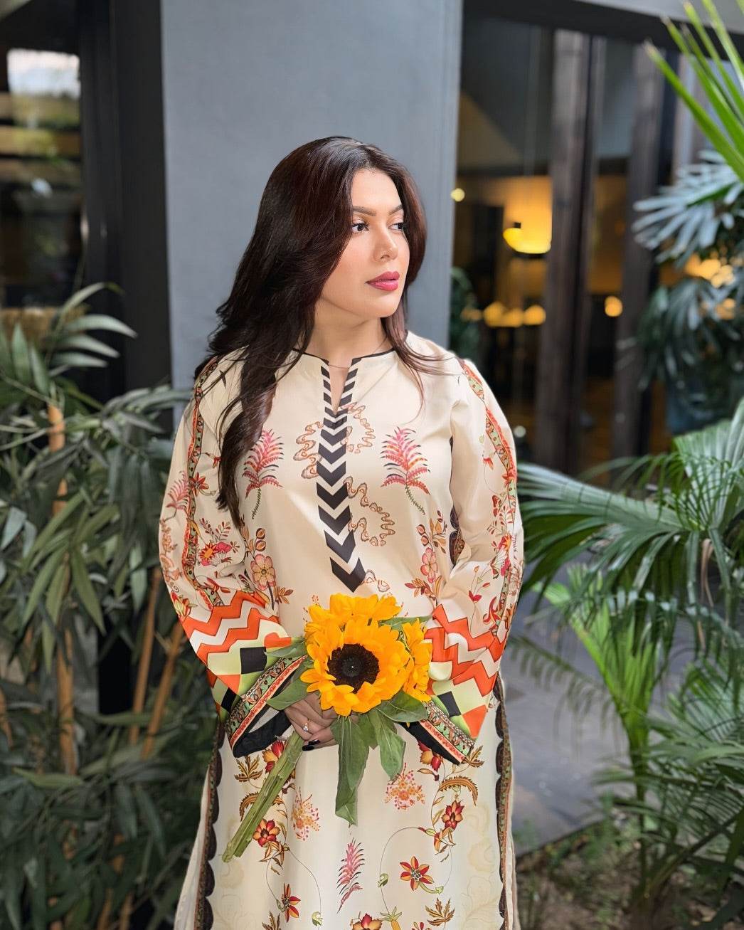 Silk Crepe Digital Printed Kurta & Trousers Set – No Color Fading Guarantee - SEEANS
