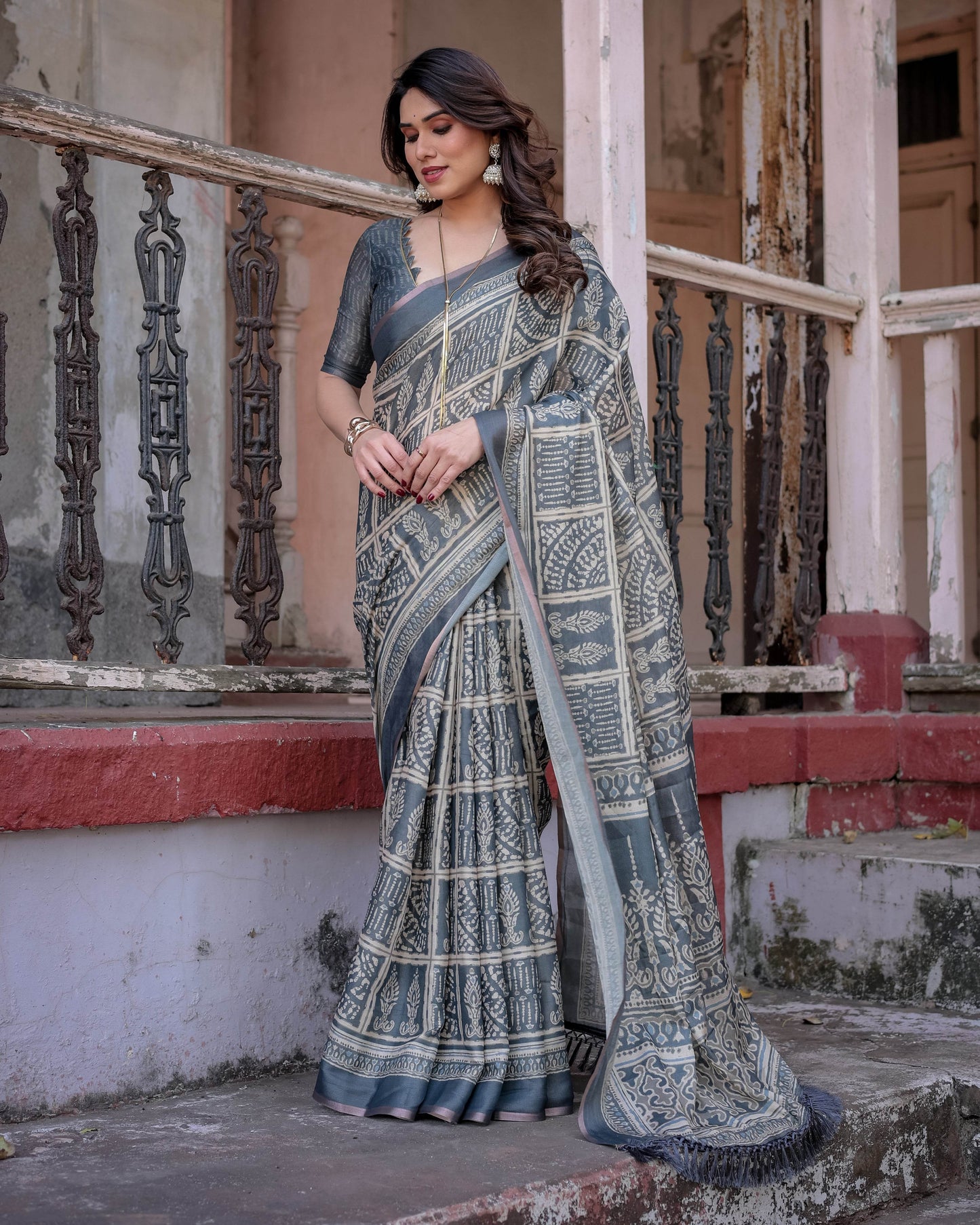 Multicolour Linen Saree with Traditional Patterns | Lightweight and Elegant - SEEANS