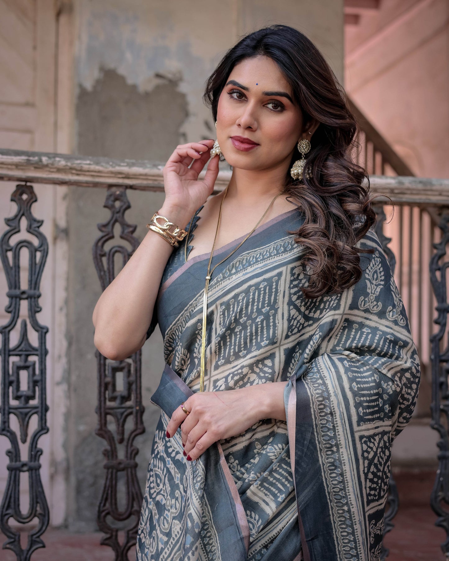 Multicolour Linen Saree with Traditional Patterns | Lightweight and Elegant - SEEANS