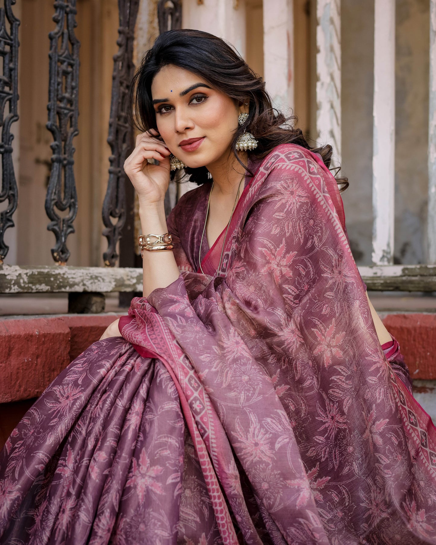 Multicolour Linen Saree with Traditional Patterns | Lightweight and Elegant - SEEANS