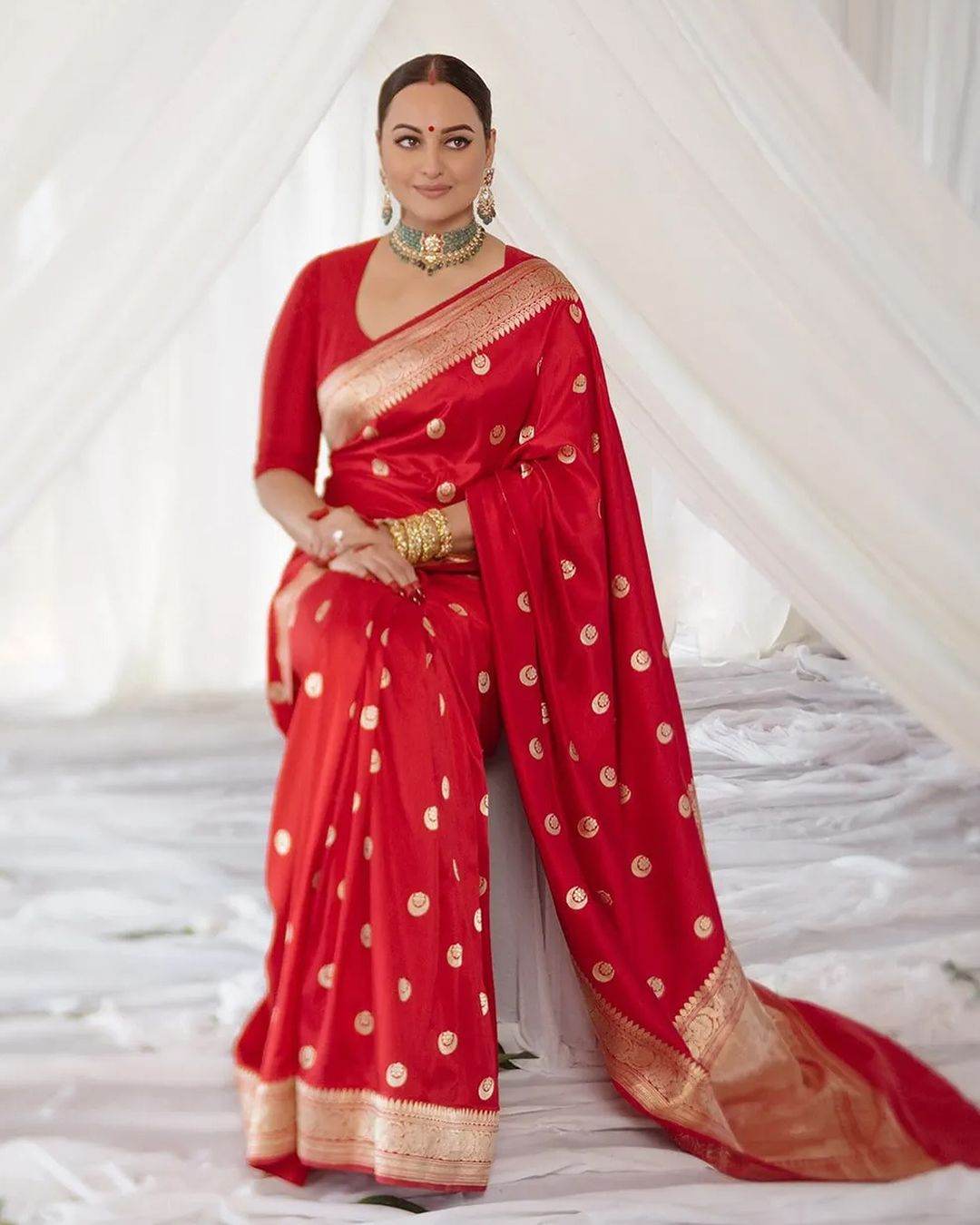 Sonakshi Sinha Bollywood Style Zari Silk Saree | SEEANS - SEEANS