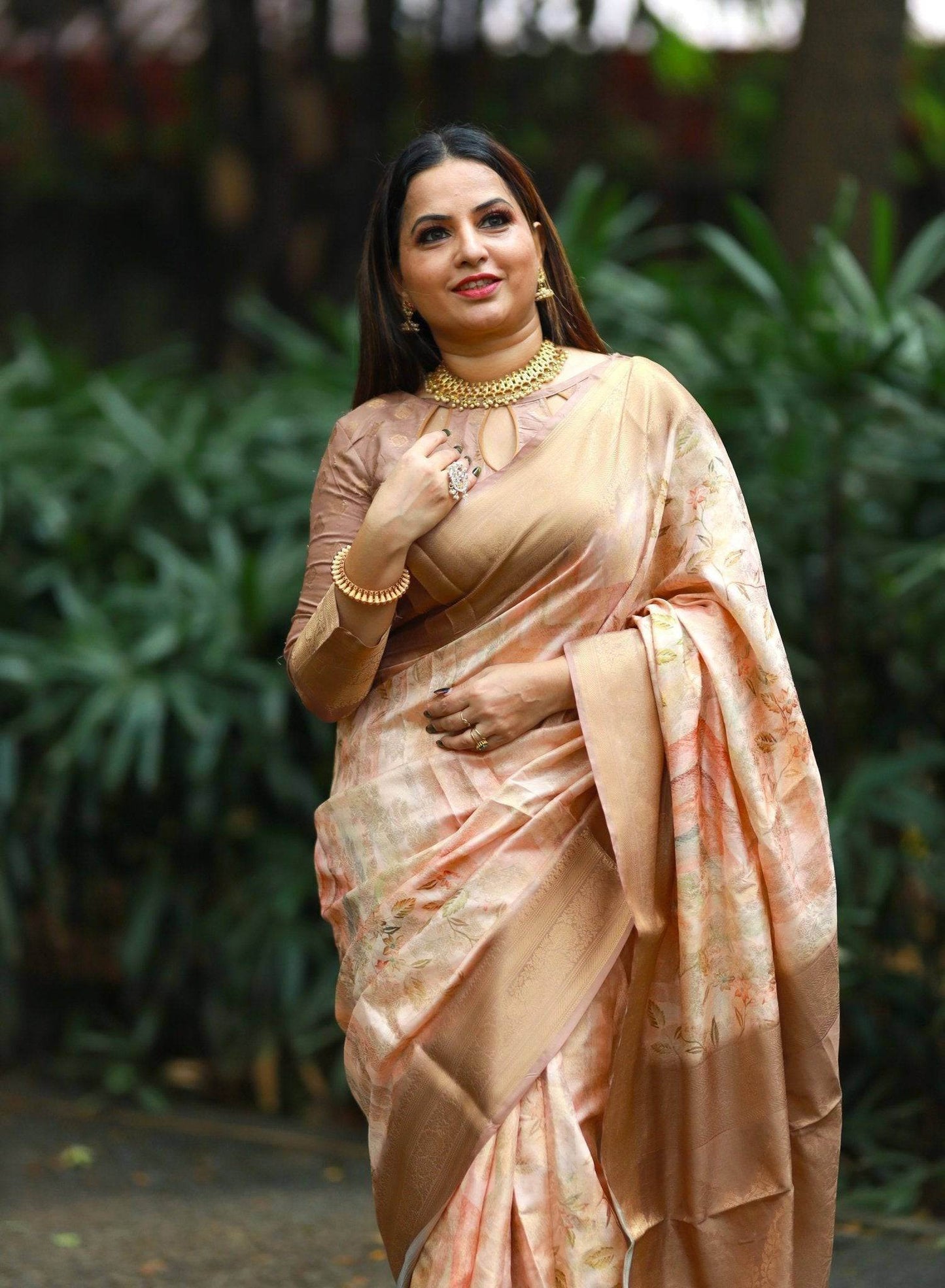 Pastel Peach Banarasi Silk Saree with Golden Zari Border & Subtle Floral Print - SEEANS