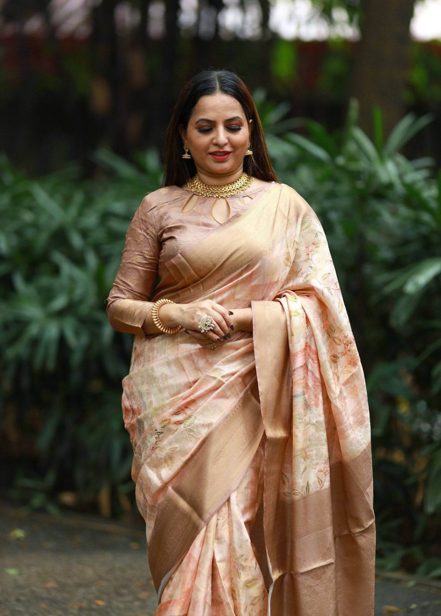 Pastel Peach Banarasi Silk Saree with Golden Zari Border & Subtle Floral Print - SEEANS
