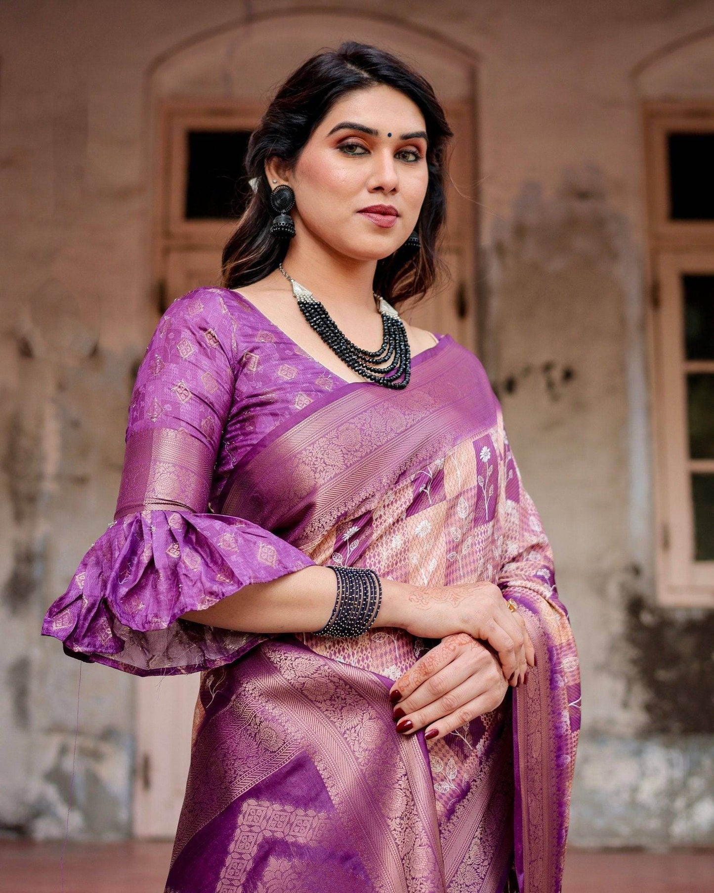 Exquisite Lavender Banarasi Silk Saree with Zari Weave and Tassels - SEEANS