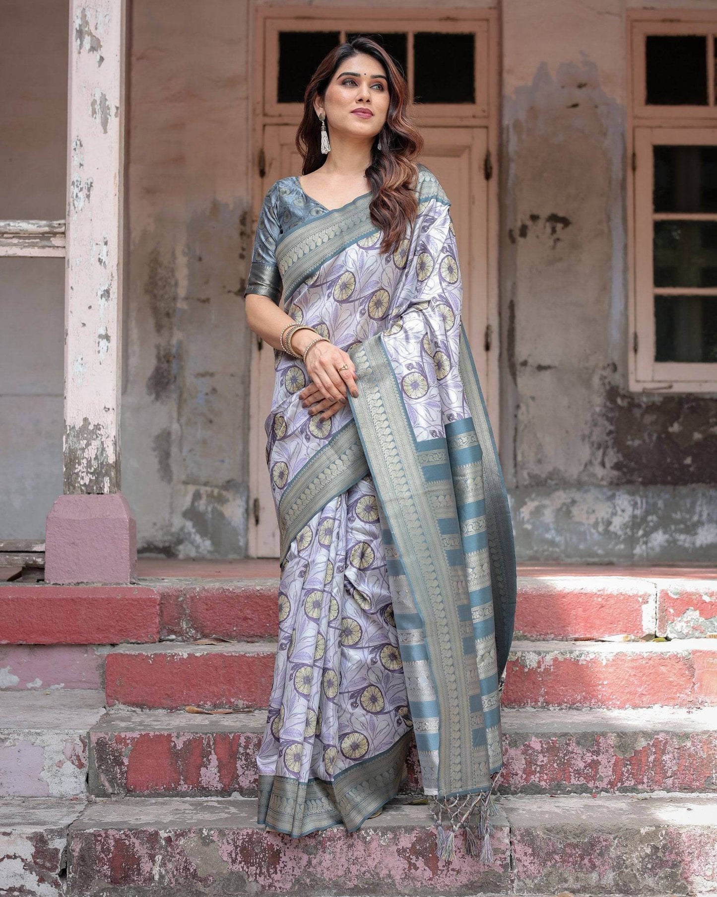 Sophisticated Lilac Banarasi Silk Saree with Floral Prints and Zari Tassel Border - SEEANS