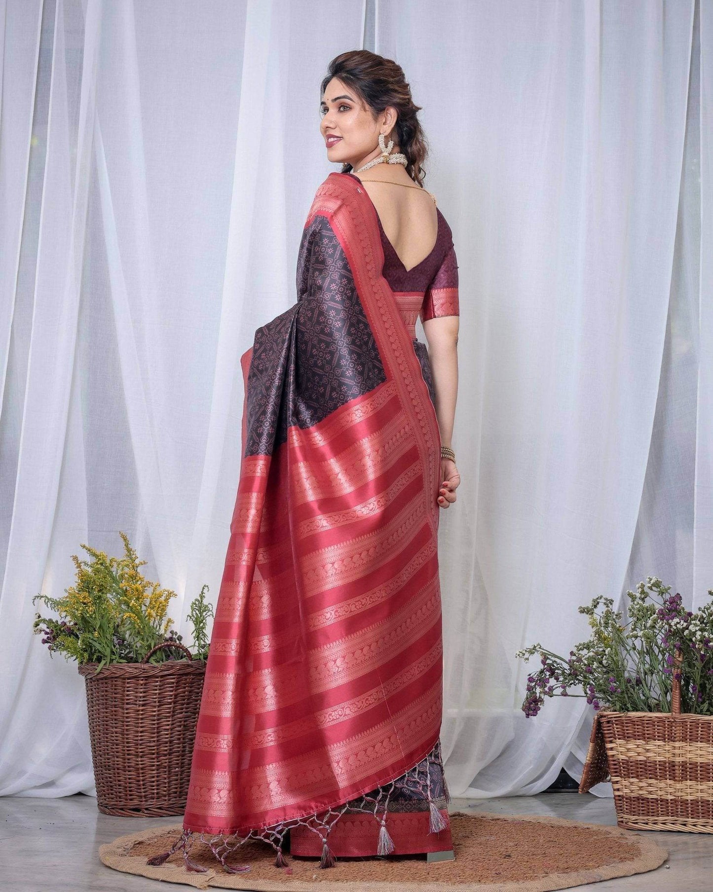 Majestic Black Banarasi Silk Saree with Rose Gold Border and Tassels - SEEANS