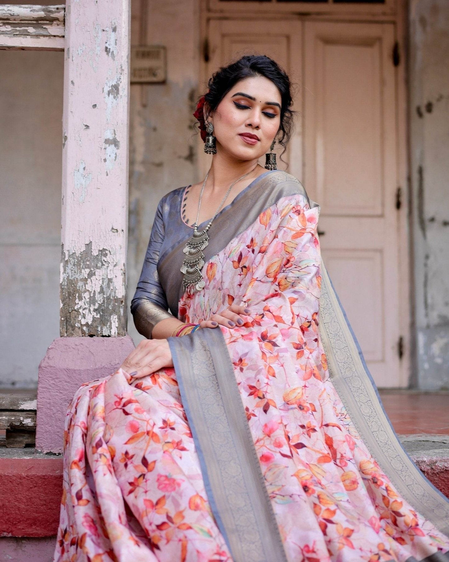 Graceful Grey Banarasi Silk Saree with Floral Elegance and Zari Accents - SEEANS
