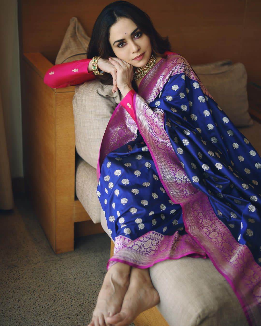 Kanjivaram Soft Lichi Silk Saree with Rich Weaving & Vintage Border - SEEANS