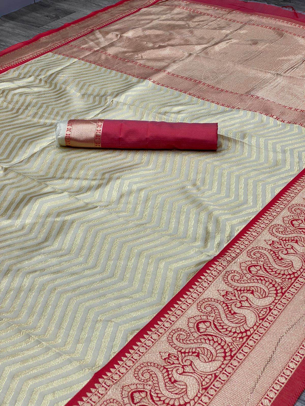 Kanjivaram Soft Lichi Silk Saree with Rich Weaving & Vintage Border - SEEANS