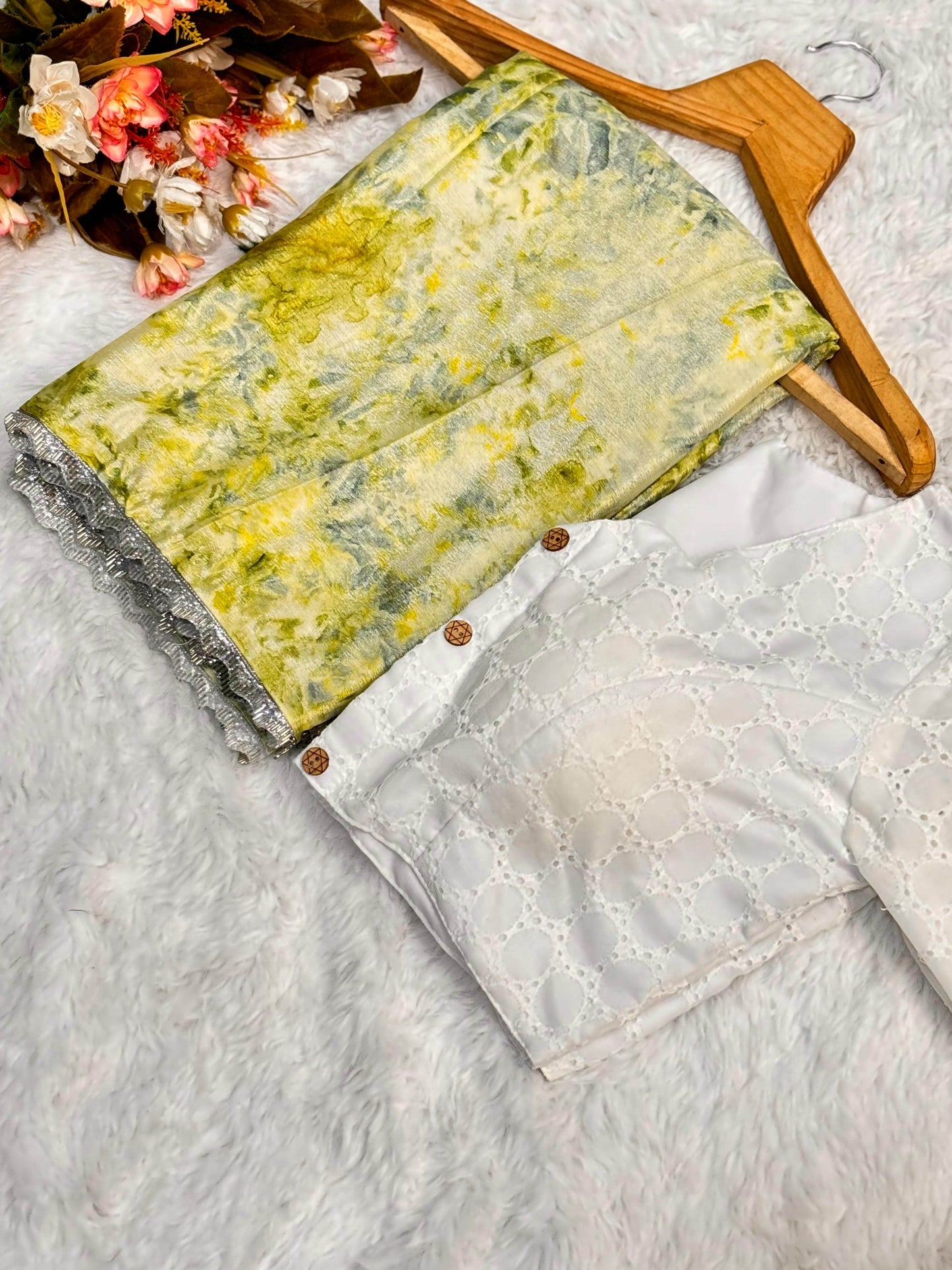 Summer Sybori Print Saree with Hakoba Stitched Blouse – Stylish & Royal - SEEANS