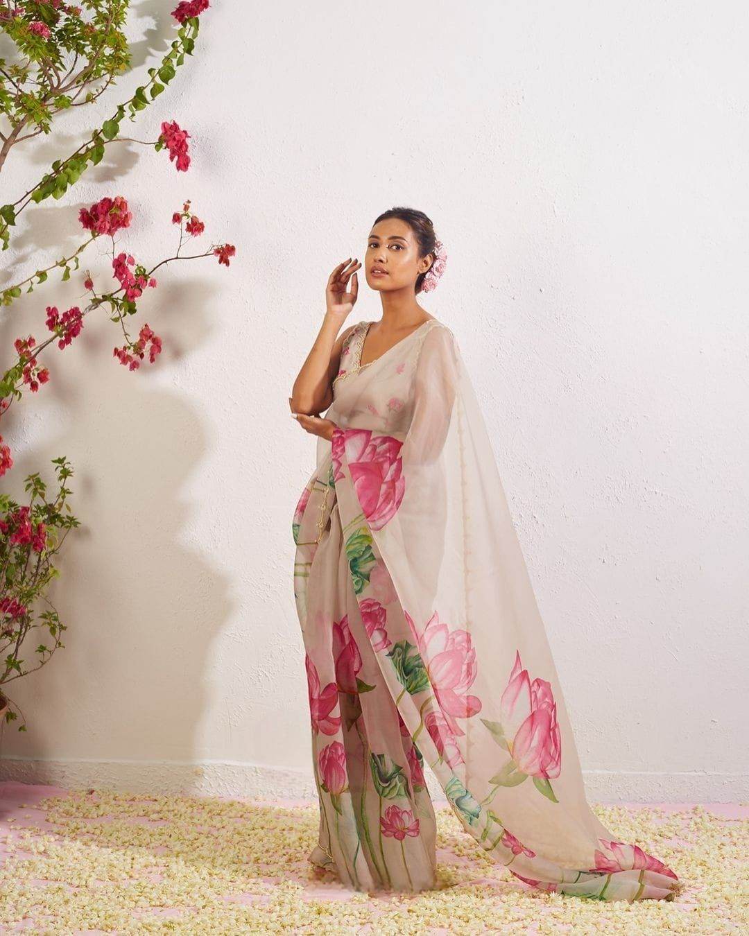 Exclusive Floral Handwork Soft Tissue Saree with Blouse | SEEANS - SEEANS