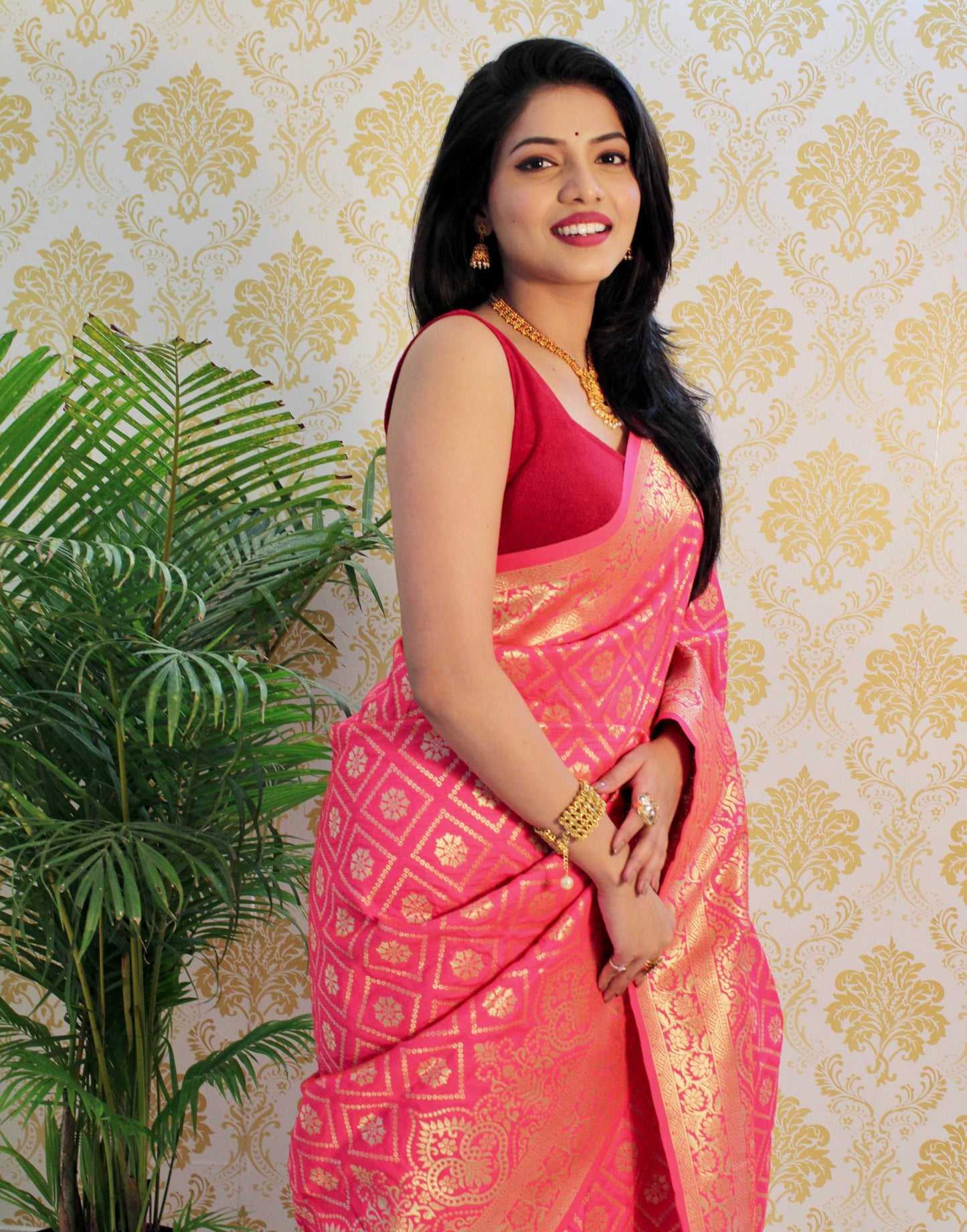 Pure Banarasi Silk Saree with Zari Weaving – Elegant Vintage Design - SEEANS
