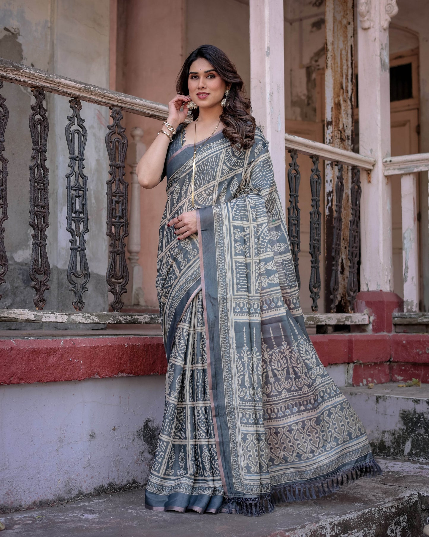 Multicolour Linen Saree with Traditional Patterns | Lightweight and Elegant - SEEANS