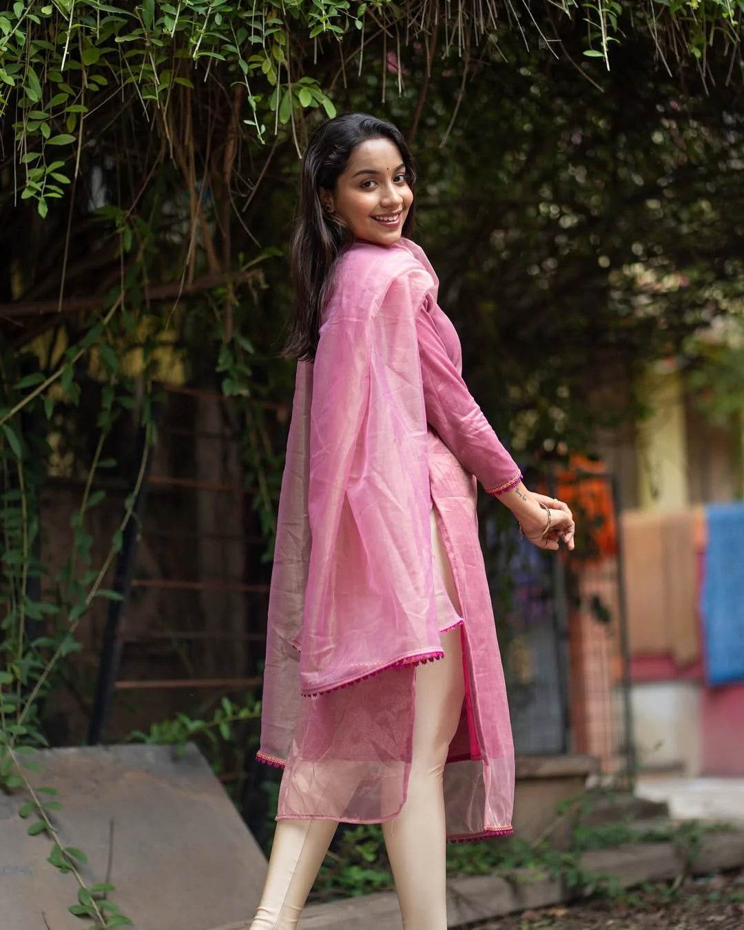 Women's Kurti and Dupatta Set - Space Silk Fabric | XS to XXL Sizes | 4 Colour Options - SEEANS