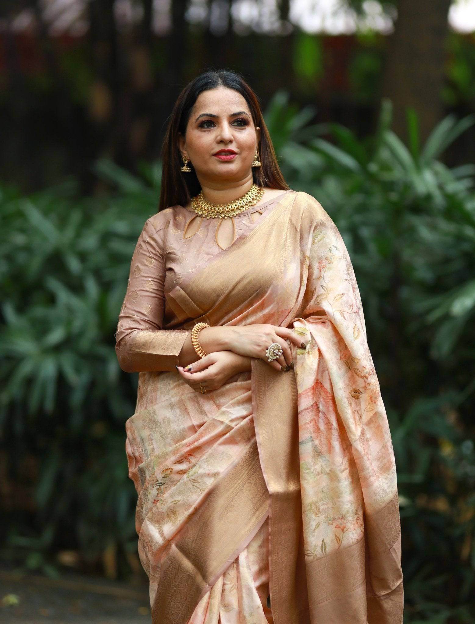 Pastel Peach Banarasi Silk Saree with Golden Zari Border & Subtle Floral Print - SEEANS