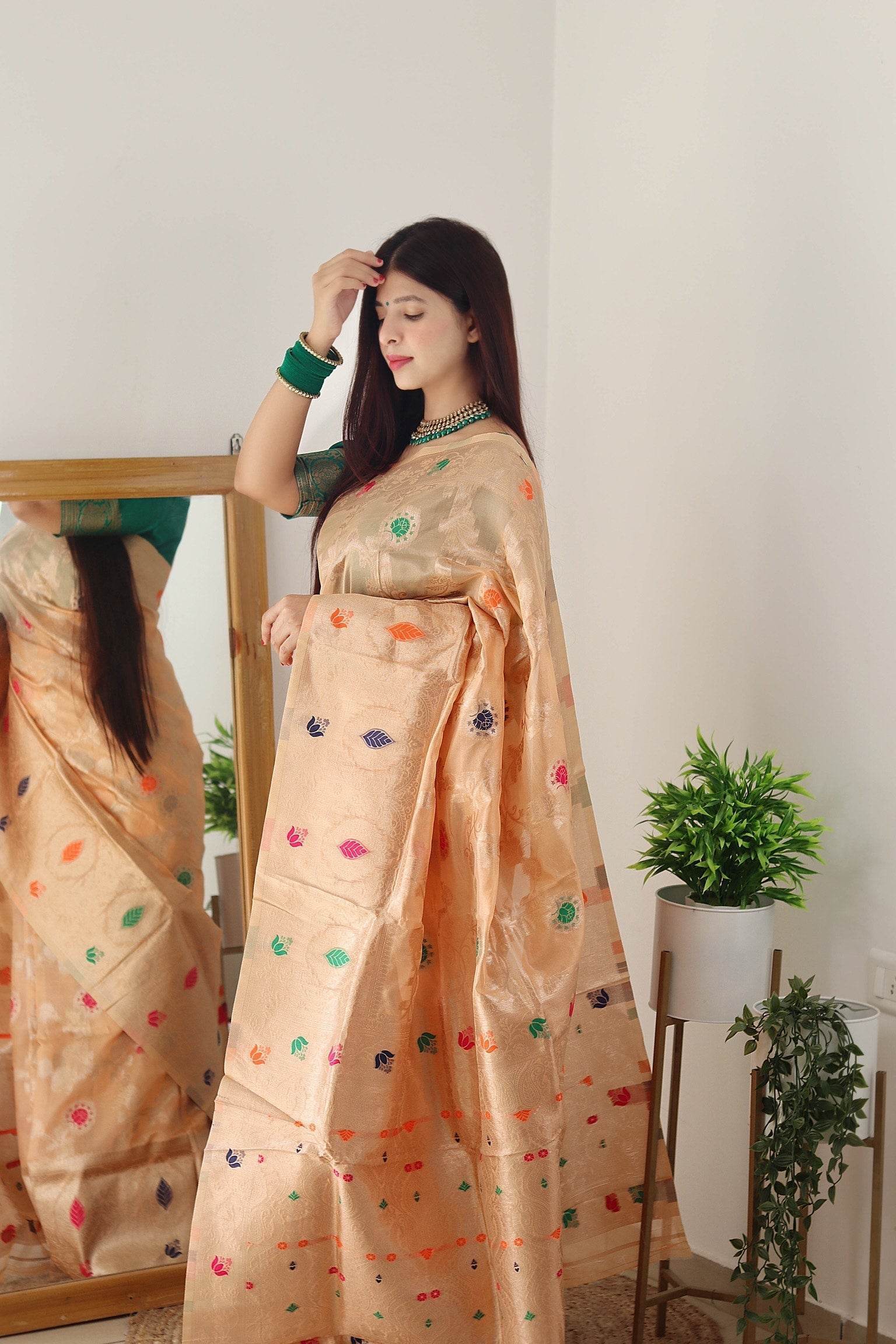 Pure Organza Banarasi Saree with Minna Work – 5.5 Mtr with Blouse - SEEANS