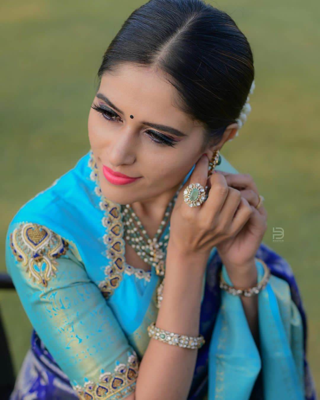 Kanjivaram Soft Litchi Silk Saree – Elegant & Comfortable Choice - SEEANS