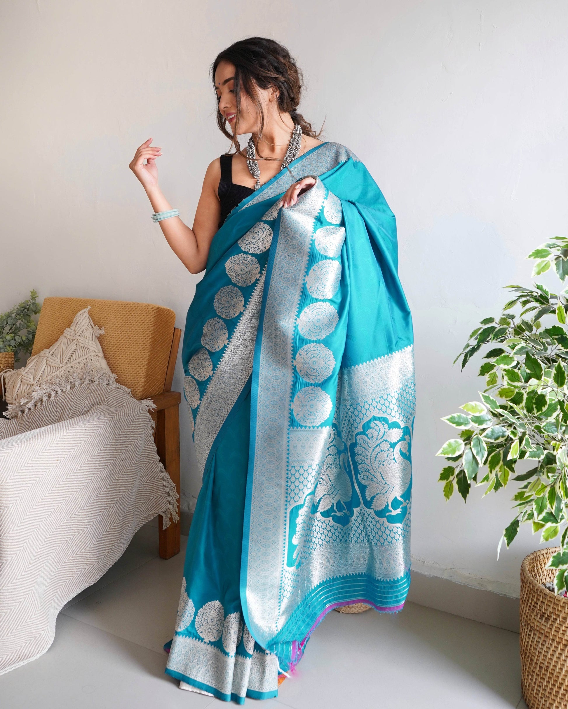 Pure Banarasi Silk Saree with Zari Weaving - Elegant Traditional Wear - SEEANS