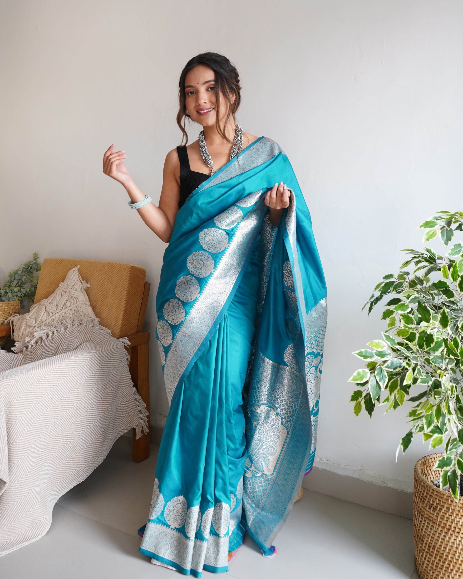 Pure Banarasi Silk Saree with Zari Weaving - Elegant Traditional Wear - SEEANS