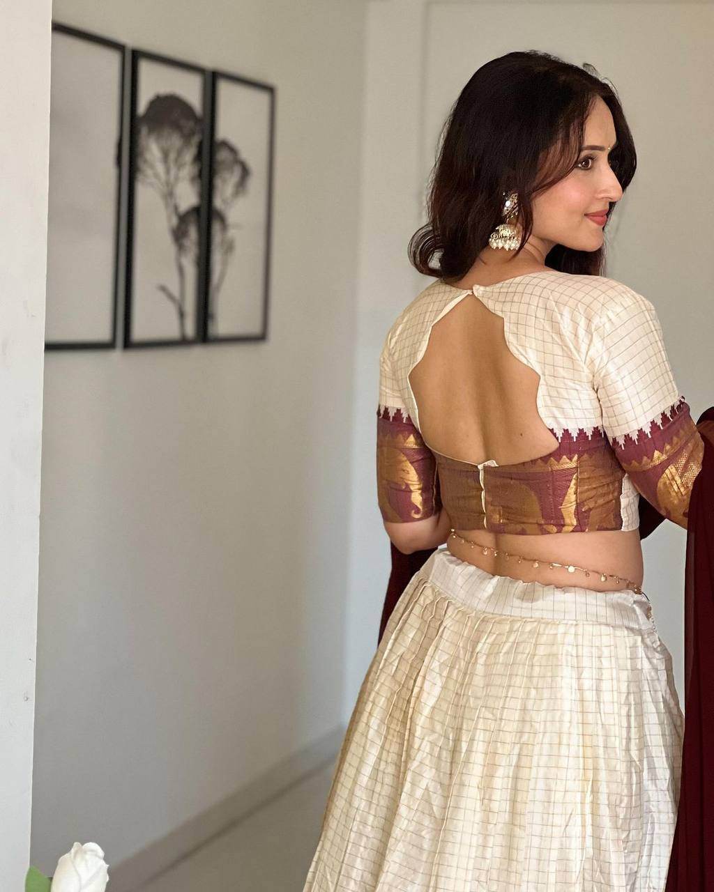 SEEANS White Silk Lehenga Choli with Georgette Dupatta - SEEANS