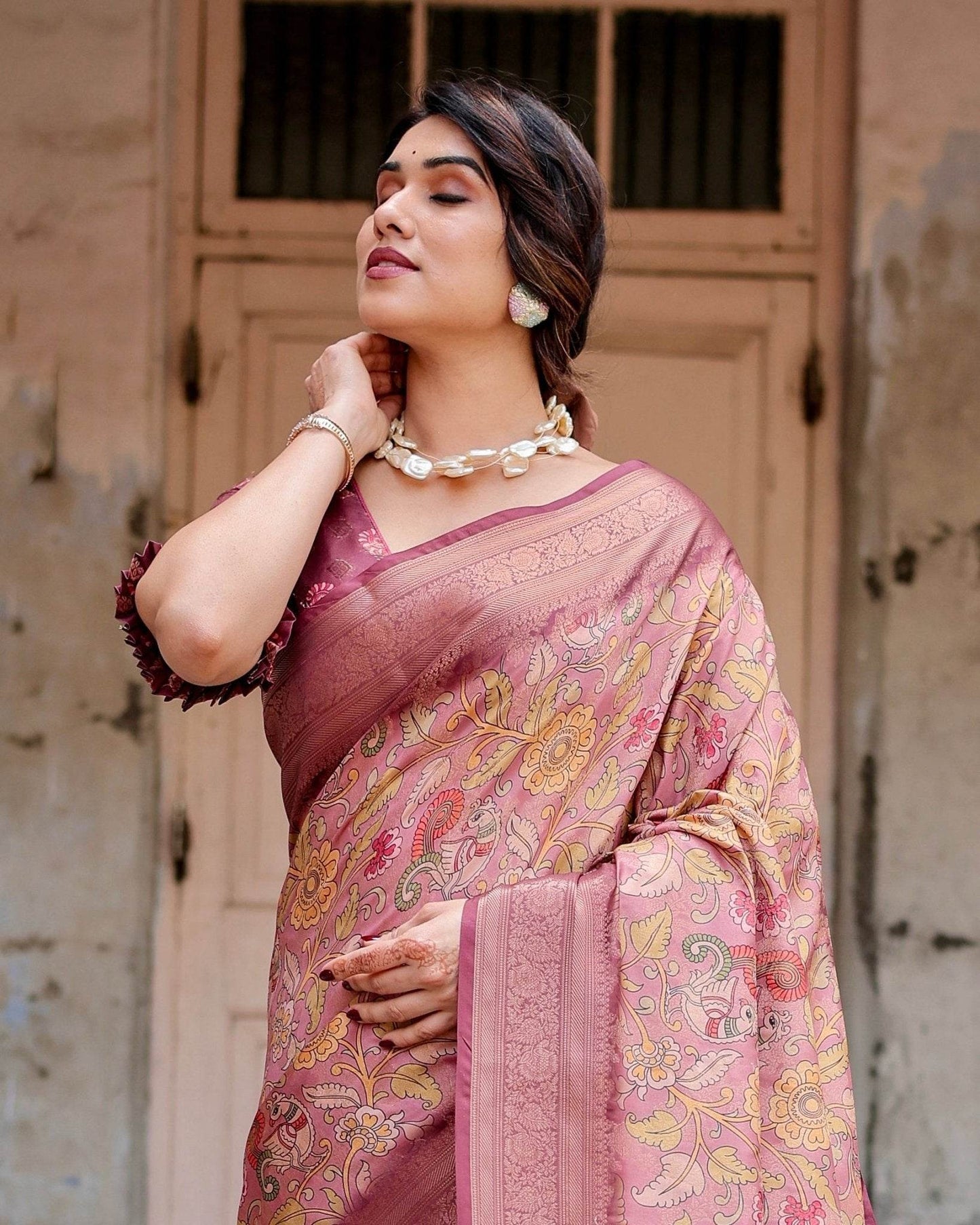 Elegant Pink Banarasi Silk Saree with Floral Zari Weaving and Tassel-Embellished Pallu - SEEANS