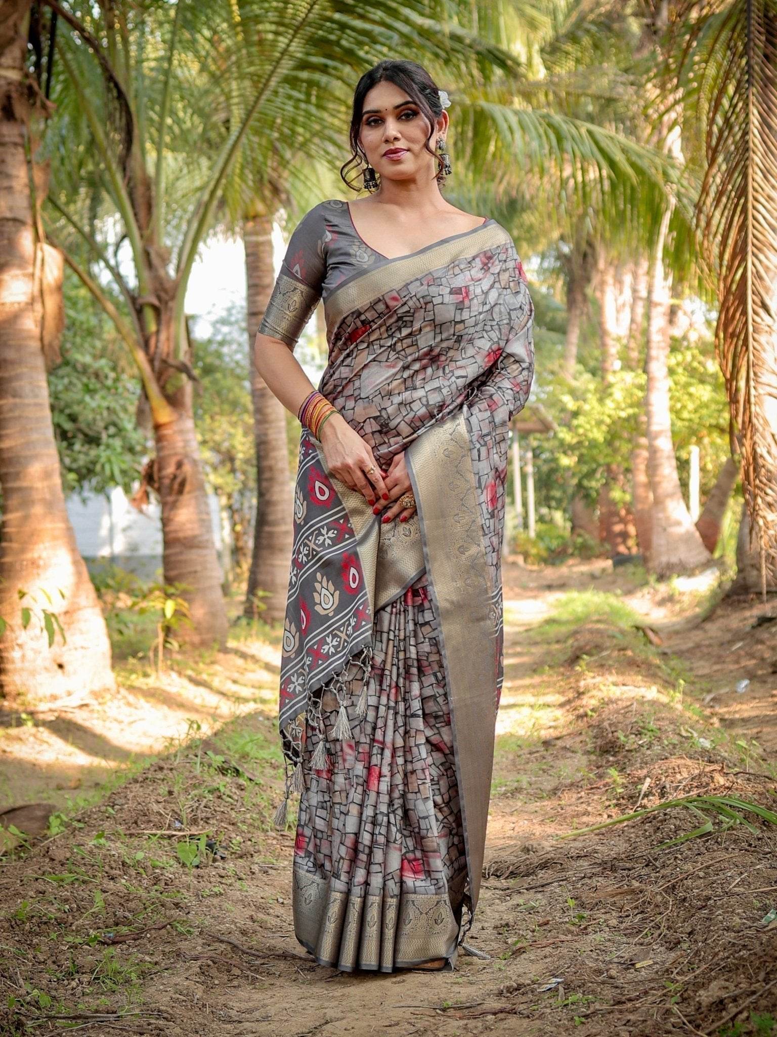 Stunning Grey Tussar Silk Saree with Golden Zari Border and Mosaic-Inspired Pallu Design - SEEANS