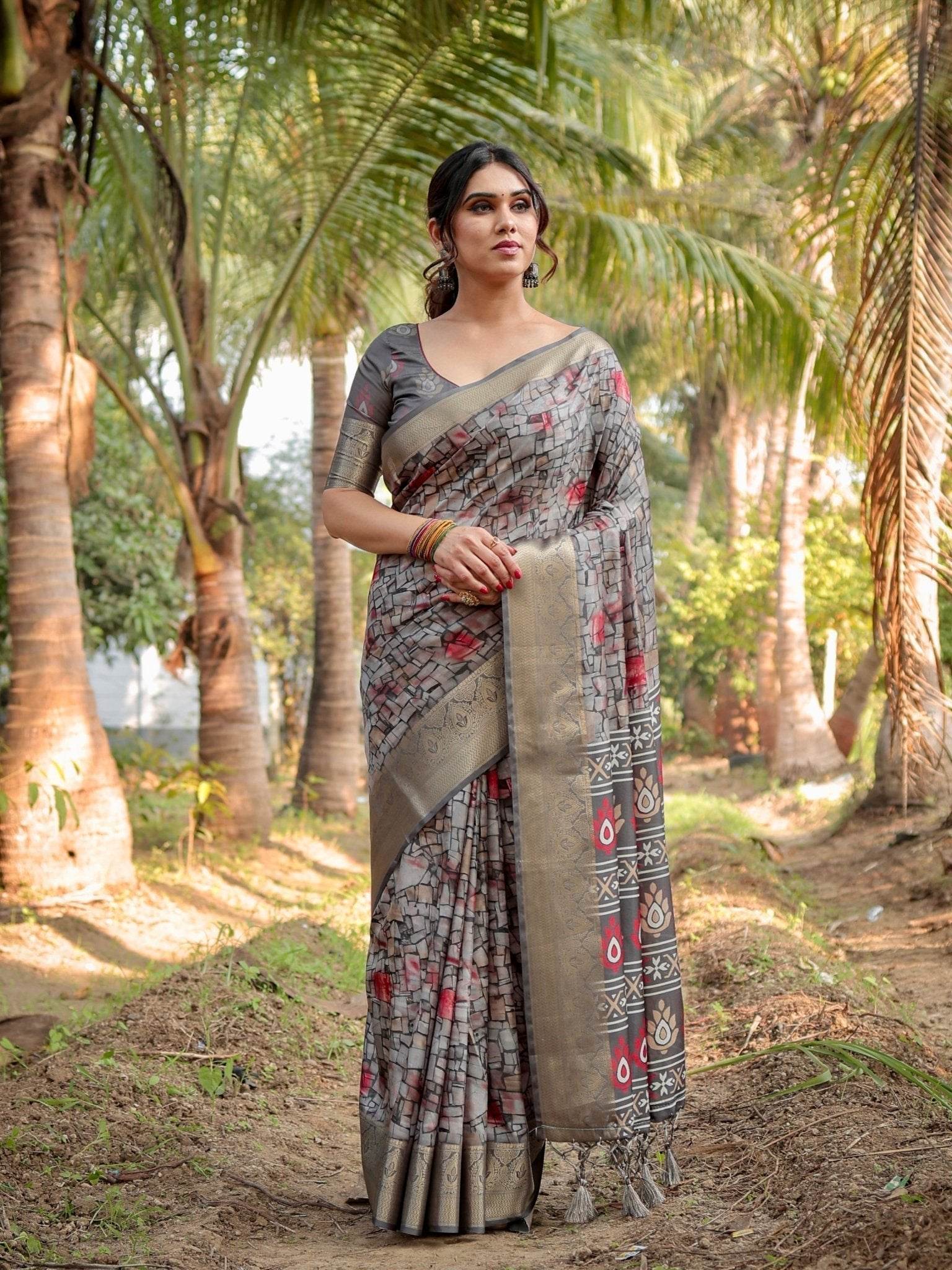 Stunning Grey Tussar Silk Saree with Golden Zari Border and Mosaic-Inspired Pallu Design - SEEANS