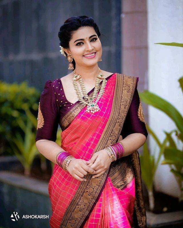 KANJIVARAM Soft Lichi Silk Saree with Vintage Weaving – Luxury & Elegance - SEEANS
