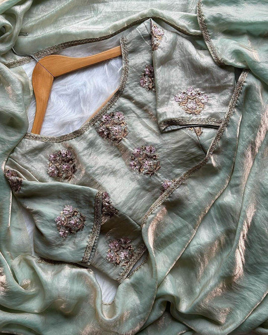 Golden Soft Rich Saree with Lace Border & Stitched Blouse - SEEANS