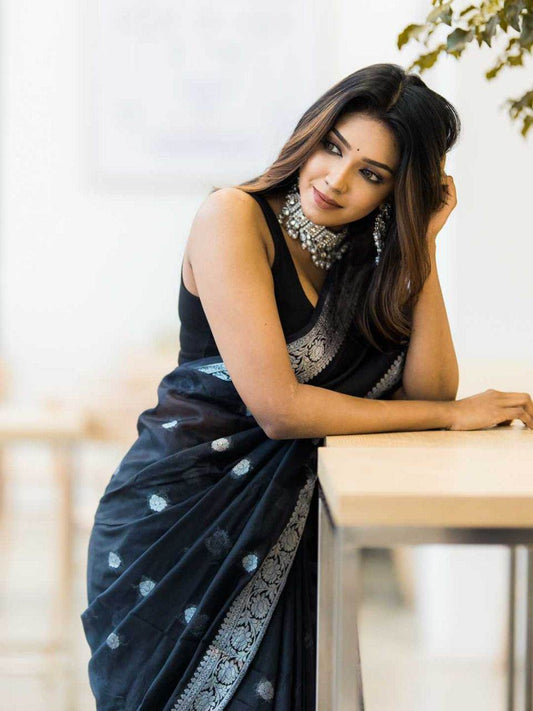 SEEANS Premium Linen Saree | Bollywood-Inspired Royal Look - SEEANS