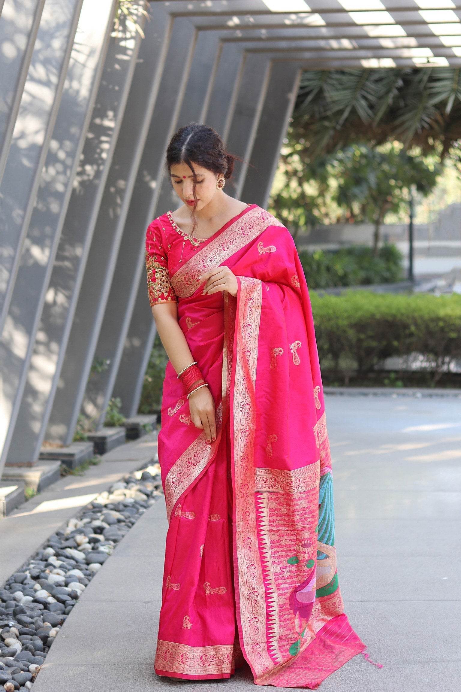 Pure Banarasi Silk Saree with Zari Weaving & Unstitched Blouse - SEEANS