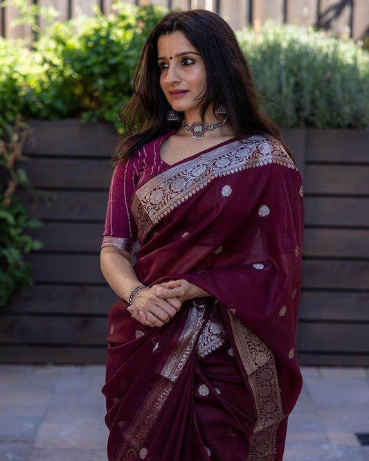 SEEANS Premium Linen Saree | Bollywood-Inspired Weaving Design - SEEANS
